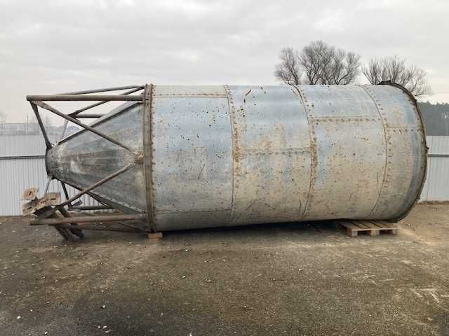 Sprzedam silos paszowy pojemność 16 ton
