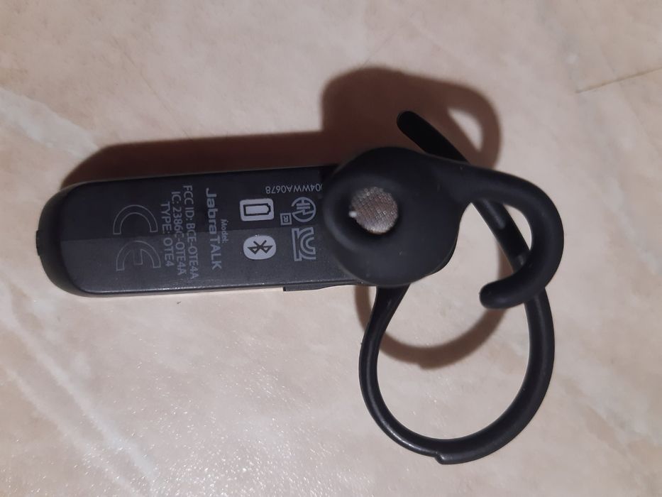 Bluetooth- гарнітура  Sennheiser FLX 70 , Jabra Talk