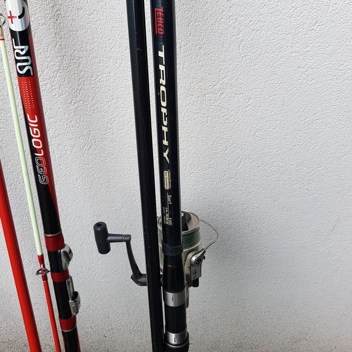 Vendo várias canas de pesca