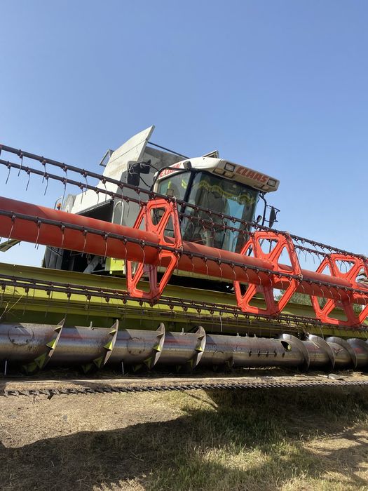 Комбайн Claas Lexion 460