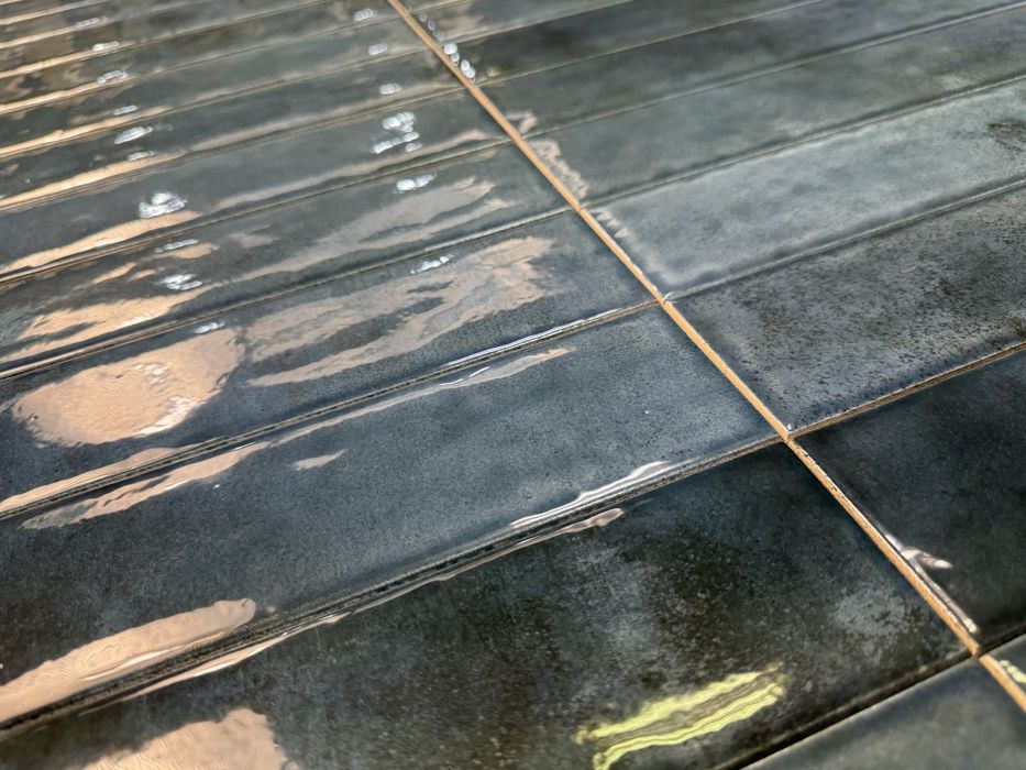 Płytki Monpelli navy 29,8 x 6,5 mix cegiełka STR połysk blue ściana