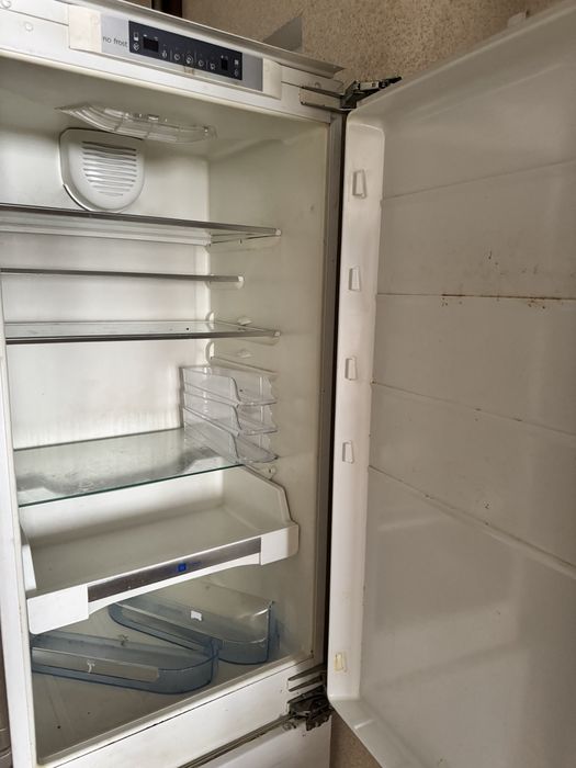 Холодильник вбудований Gorenje. На запчастини
