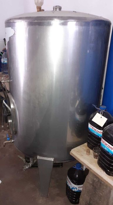 Deposito em Inox 550L