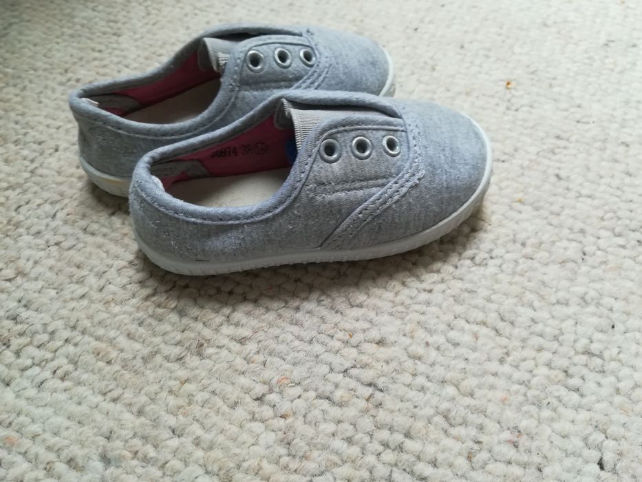 Szare buciki rozmiar 22