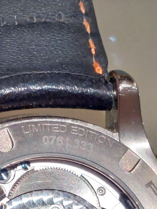 Relogio PORSCHE DESIGN, modelo Dashboard, série limitada