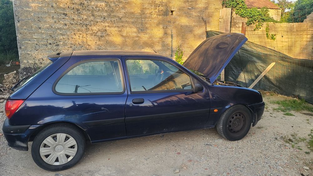 Ford fiesta 2001438047629787811845
