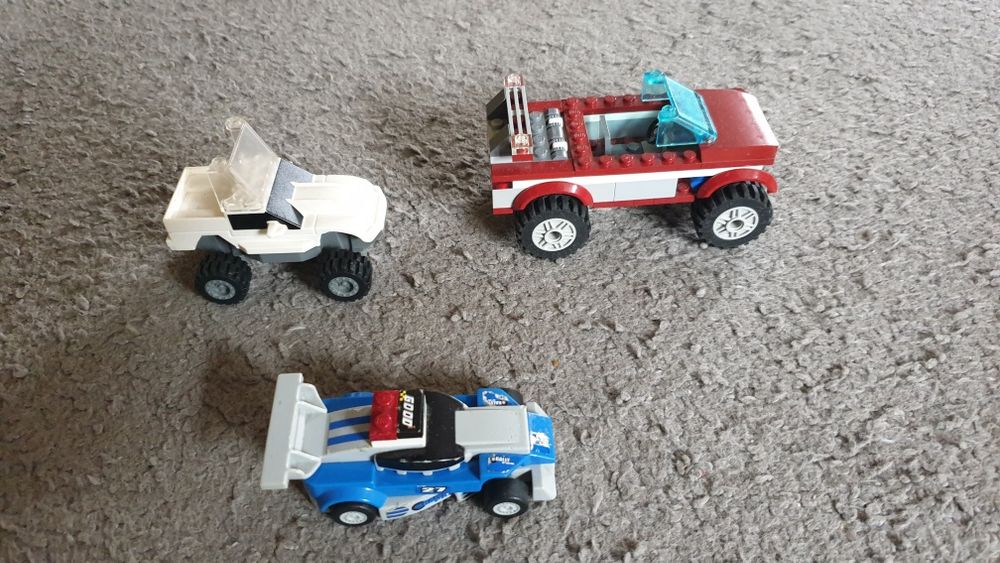 Samochodziki lego