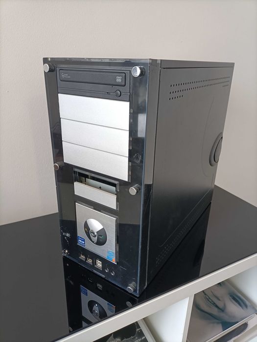 Pc i7-4770 CPU  3.40GHz Radeon RX 460 Series 4gb 16gb DDR3 Asus 55.1