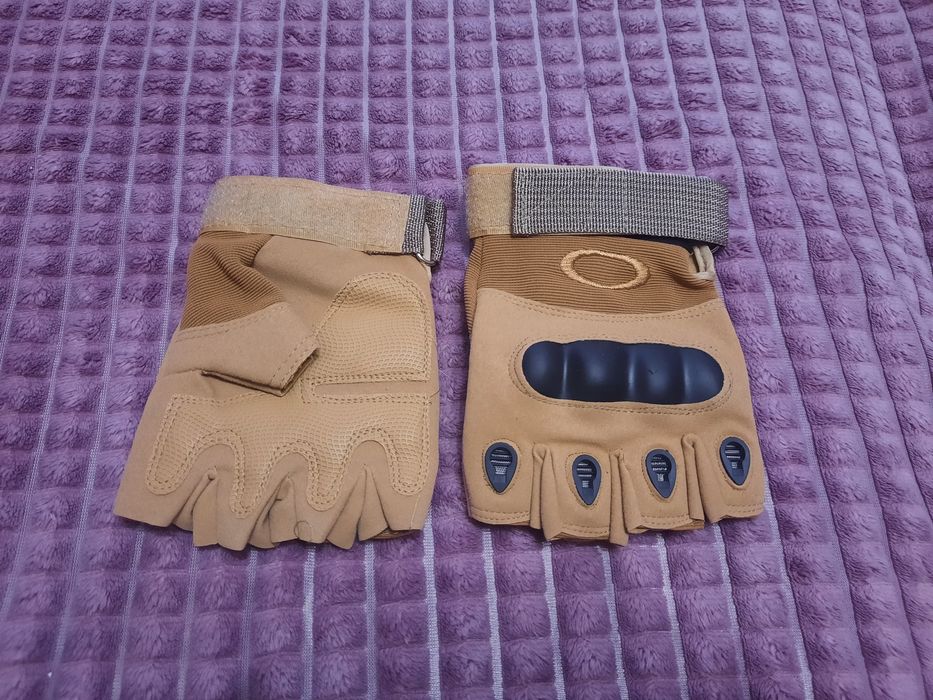 Тактические перчатки