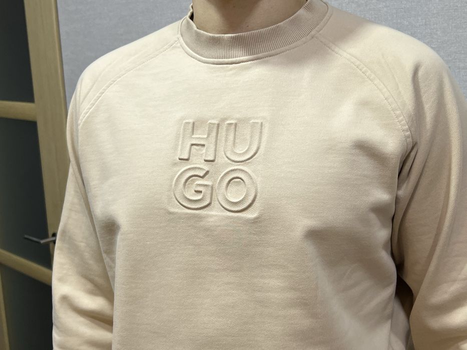 Продам светр Hogo Boss
