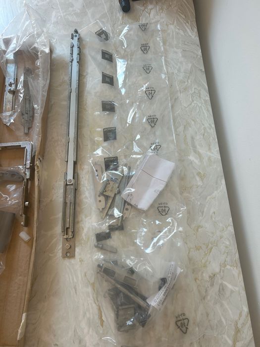 peças de janela de marca technal