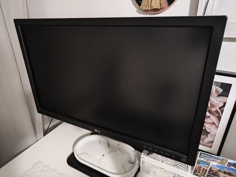 Monitor LG 24'' Full HD