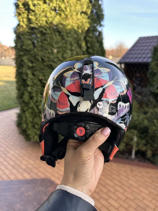 Шлем лижний для дівчинки