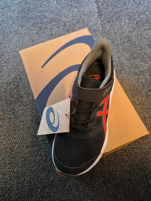 Asics JOLT 4 PS Buty do biegania dla dzieci czarne