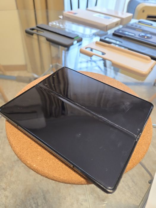 Samsung Galaxy Z Fold4 256GB + Capas + Fatura