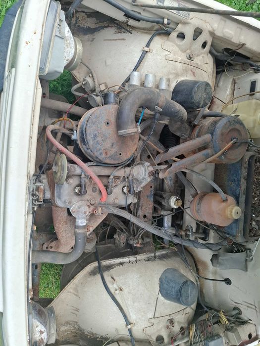 Syrena 105 Wartburg 353 do remontu lub na części silnik OK