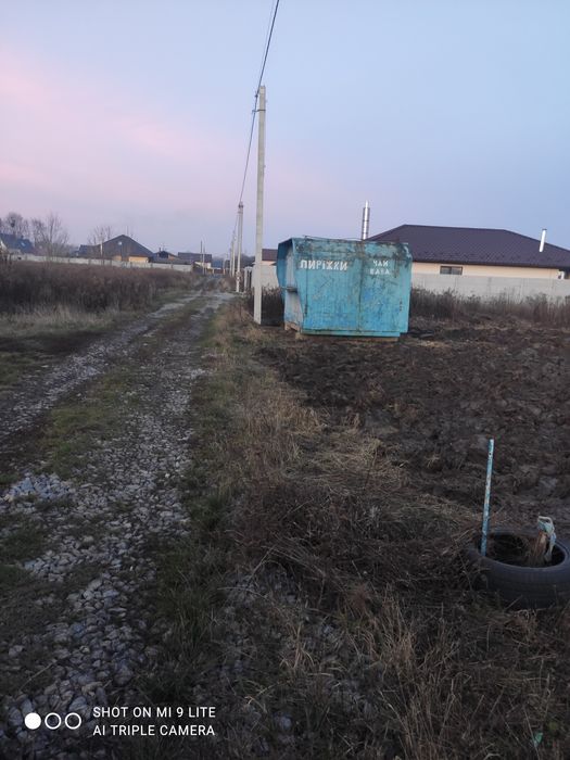 Земельний участок в Бохониках  під будівництво