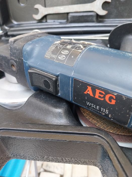 Esmerilhadeira Angular Profissional AEG WSLE 115 electronic