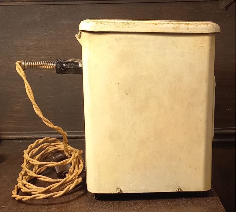 Brinquedo vintage - fogão eléctrico a funcionar