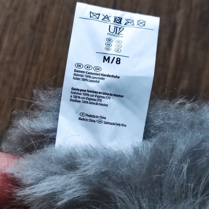 Теплі на овчині рукавички перчатки.