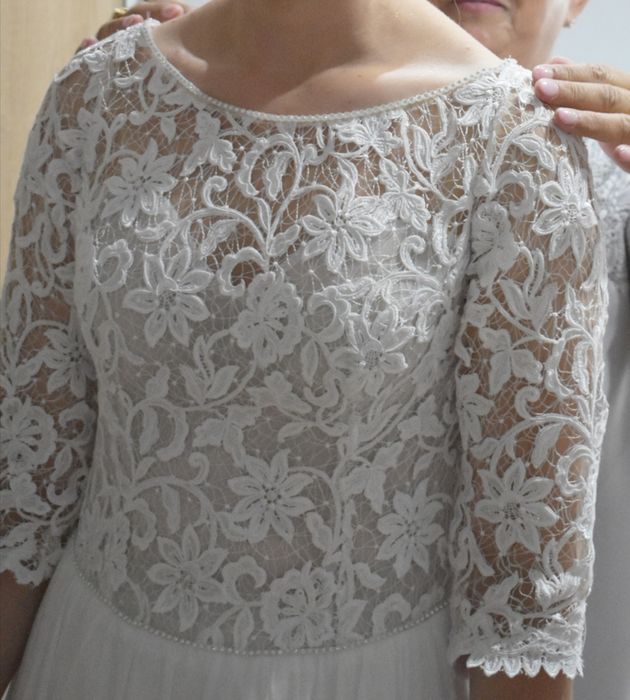 Sukienka ślubna biała