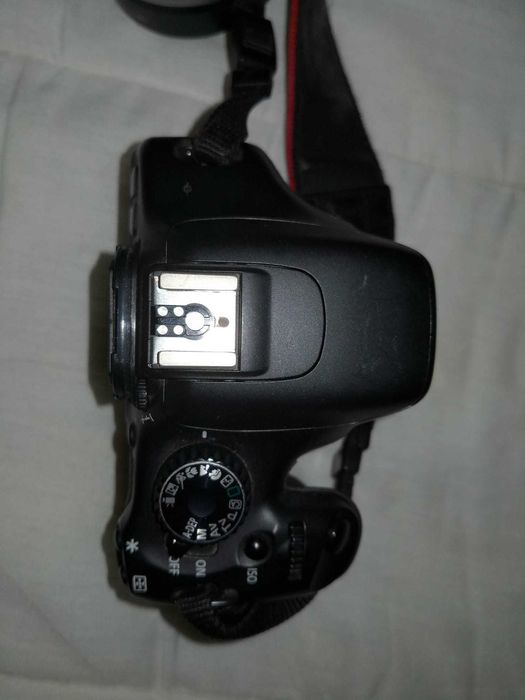 Canon Eos Kiss X4 Dslr