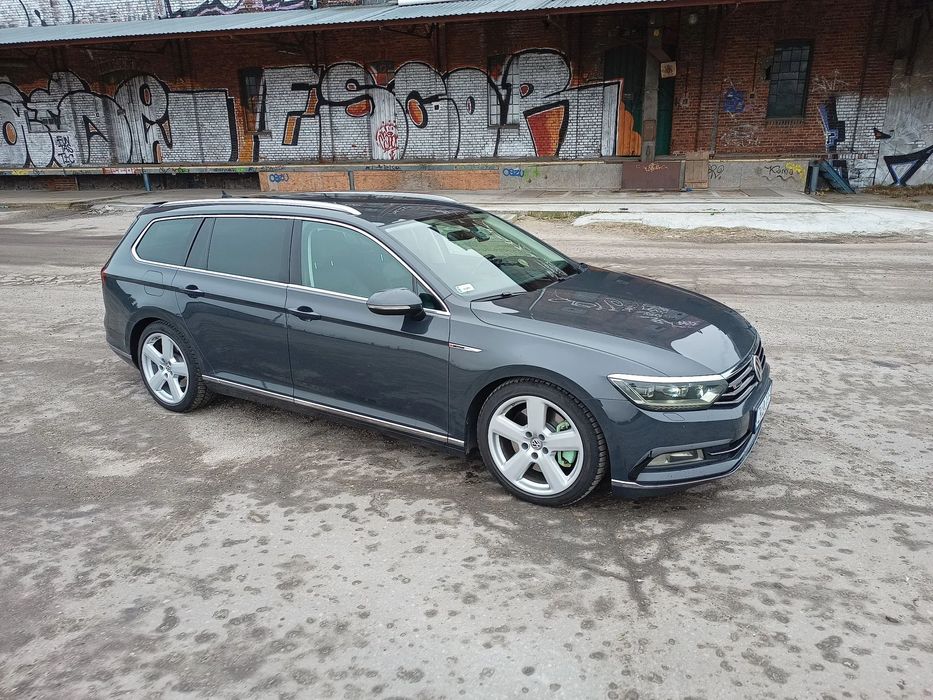 Volkswagen Passat Volkswagen Passat 2.0 BiTDI 4Mot Highline DSG DynAudio Dvd Masaże