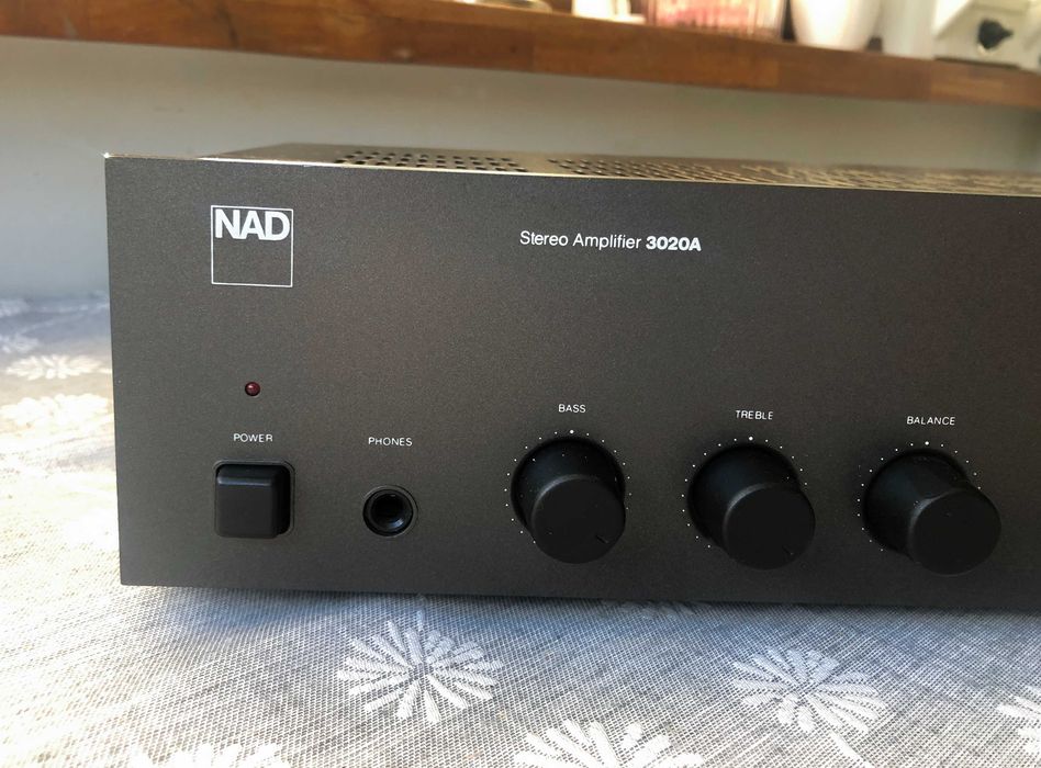 Legendarny NAD 3020A – klasyk audio, świetny stan techniczny i wizualny