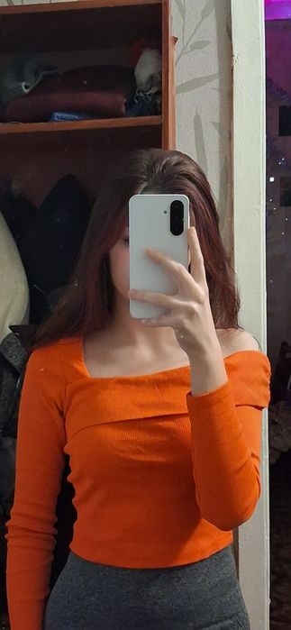 Жіночі кофти/топи