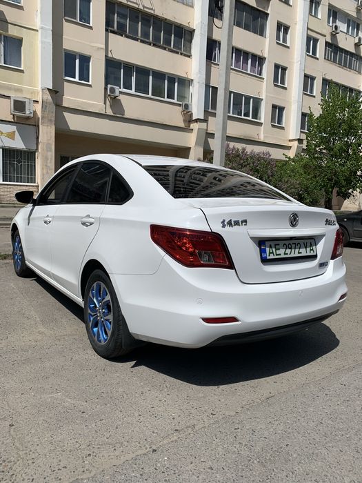 Продам злектро автомобиль DONGFEHG S50EV