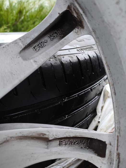 Продам оригінальні диски BMW з резиною