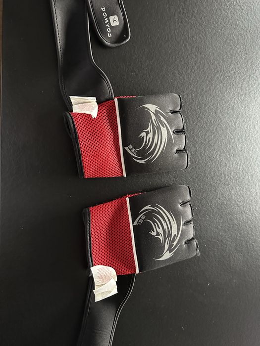 Worek treningowy DBX Bushido + 2 pary rękawic MMA