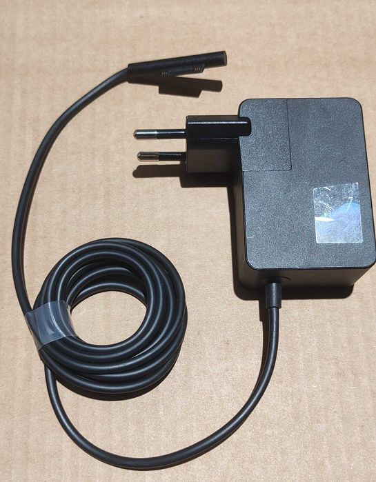 oryginalny zasilacz ładowarka Microsoft SURFACE 1736 15V - 1.6A 24W GO 1st Go 2 Go 3