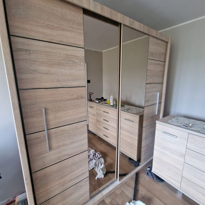 Szafa z lustrem dąb sonoma. Ogłoszenie ważne do 1 kwietnia!!!