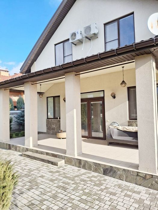 Продам дом с ремонтом Братское ,Новоалександровка