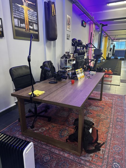 Mesa grande de jantar / estar