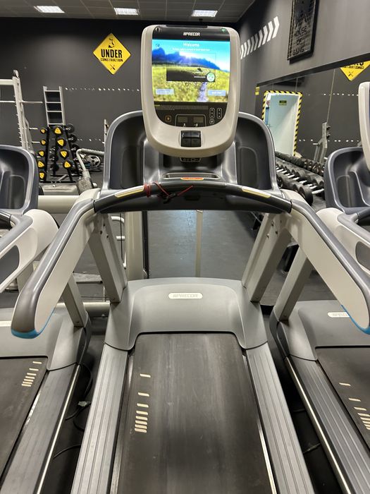Bieznie Precor trm 885 life fitness technogym