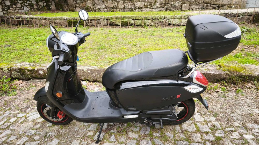 Scooter com poucos kms