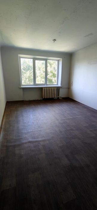 Продам комнату в общежитии Левый берег/ пр Слобожанский /Калнышевского/ Калиновая