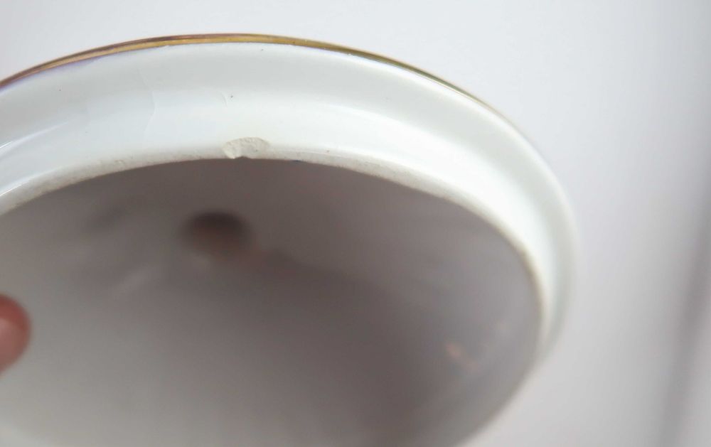 Par de Ânforas de cor Lilás em faiança