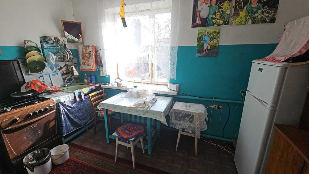 Капітальний будинок поруч з центром міста Баришівка 22 сотки - Є Відео