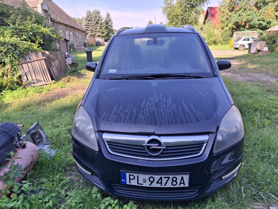 Sprzedam opel zafira b1,9 cdti