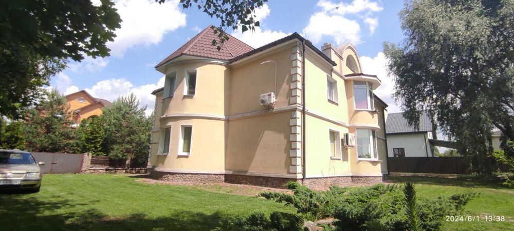 Без посредников. Продается просторный дом в Гатном – 300 м², 12 соток!
