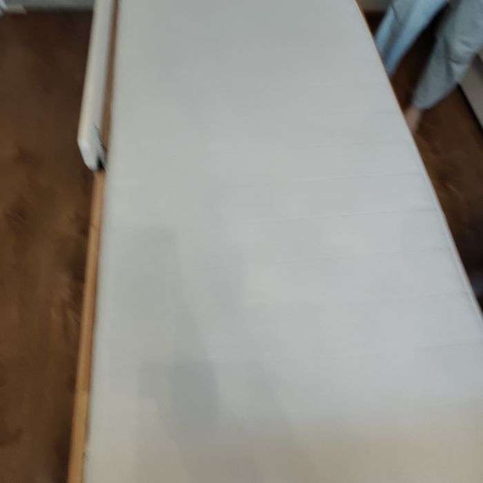 Łóżko( łóżeczko )jednoosobowe dziecięce