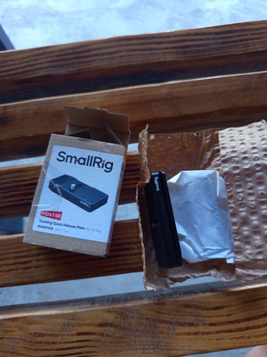 SmallRig MD4150 Tracking Quick Release Plate для AirTag – нова, оригінал