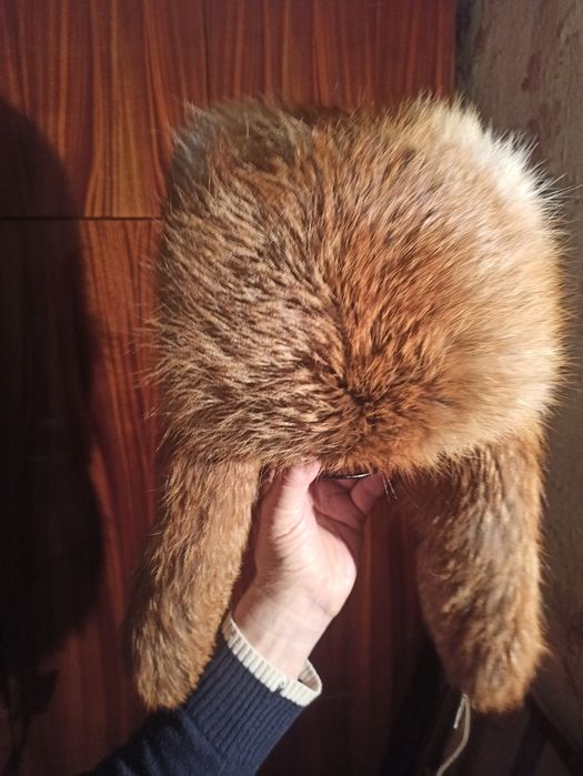 Шапка ушанка з лисиці