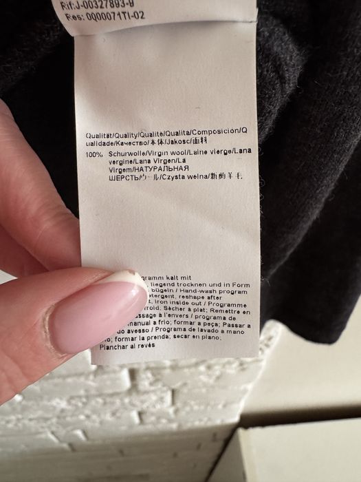 Светр Hugo Boss 100 % вовна