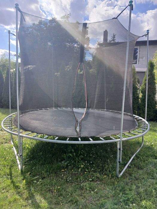 Trampolina ogrodowa
