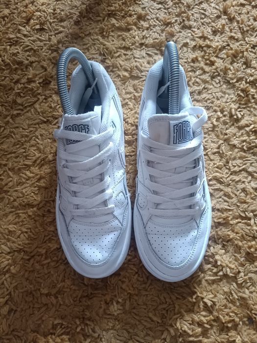 Nike force r 37.5