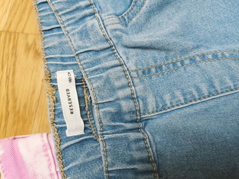 Spodnie dla dziewczynki Reserved 140 trzy sztuki